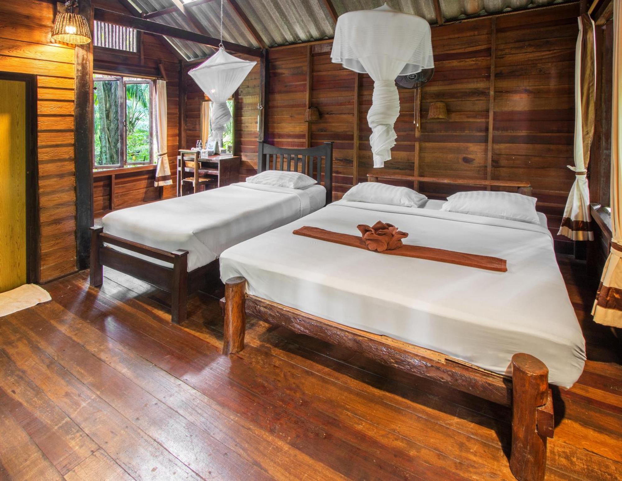 Khao Sok Riverside Cottages Khao Sok National Park Bagian luar foto